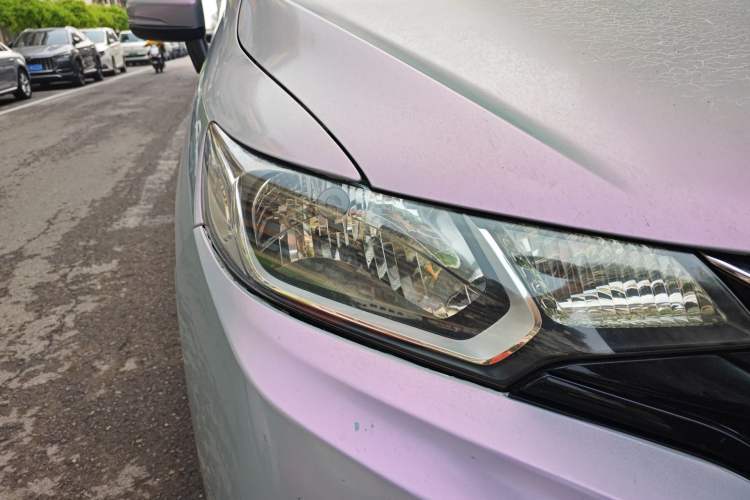 Used Honda Fit 2018 1.5L CVT Comfort Sunroof Version Exterior 6
