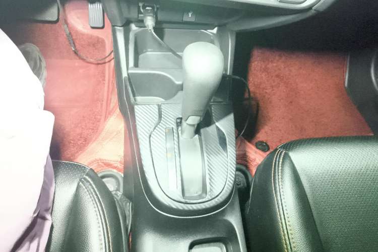 Used Honda Fit 2018 1.5L CVT Comfort Version Gear Lever