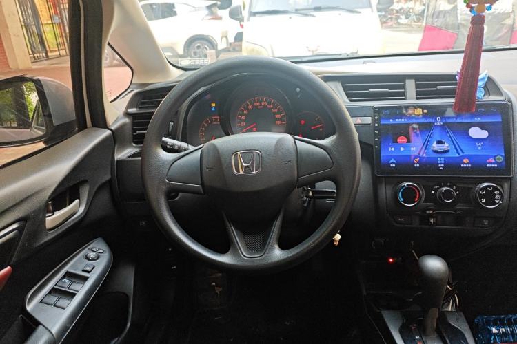 Used Honda Fit 2018 1.5L CVT Comfort Sunroof Version Steering Wheel