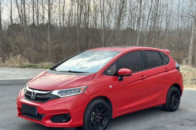 Used Honda Fit 2018 1.5L CVT Comfort Sunroof Version