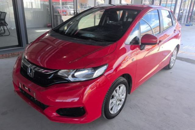 Używany Honda Fit 2018 1.5L CVT Comfort Sunroof Version