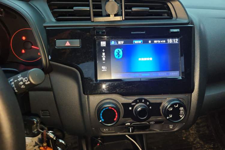 Used Honda Fit 2018 1.5L CVT Comfort Sunroof Version Audio And AC Panel