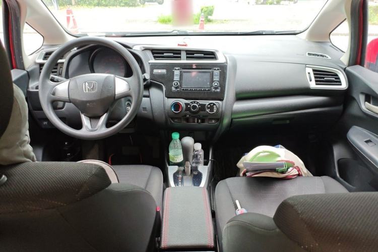 Used Honda Fit 2018 1.5L CVT Comfort Sunroof Version Center Console