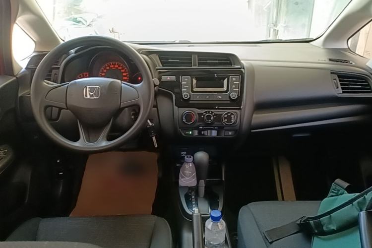 Used Honda Fit 2018 1.5L CVT Comfort Sunroof Version Center Console
