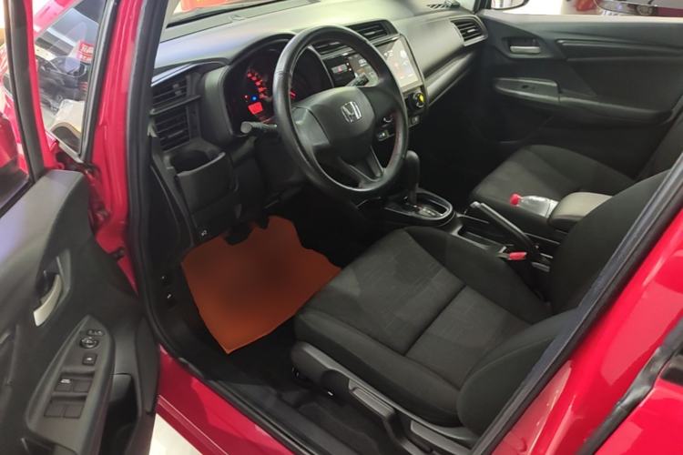 Used Honda Fit 2018 1.5L CVT Comfort Sunroof Version Driver Seat