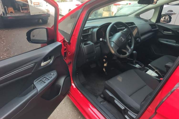 Used Honda Fit 2018 1.5L CVT Comfort Sunroof Version Driver Seat
