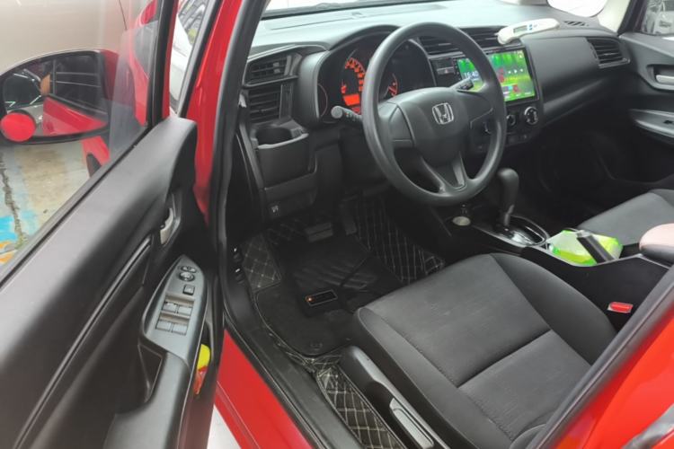 Used Honda Fit 2018 1.5L CVT Comfort Sunroof Version Driver Seat