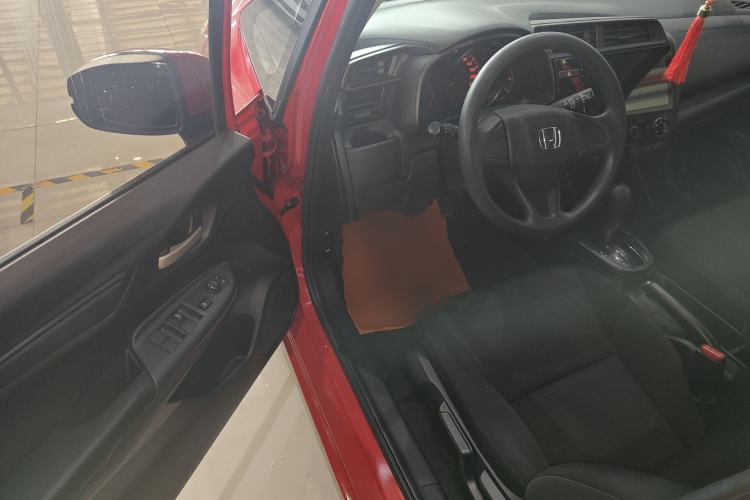 Used Honda Fit 2018 1.5L CVT Comfort Sunroof Version Driver Seat