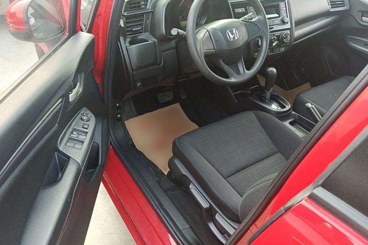 Used Honda Fit 2018 1.5L CVT Comfort Sunroof Version Driver Seat