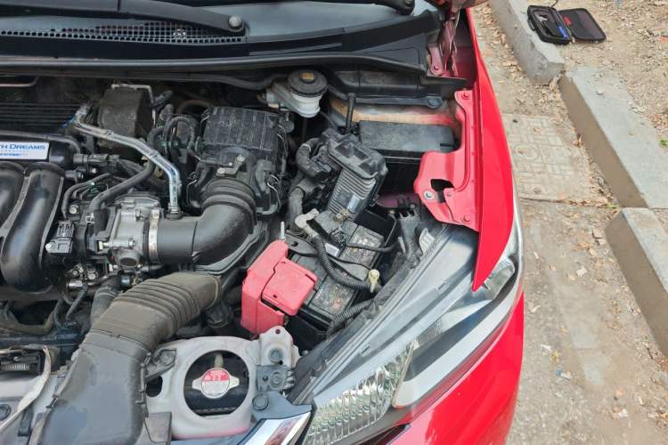 Used Honda Fit 2018 1.5L CVT Comfort Sunroof Version Engine Bay Left