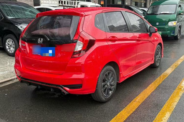 Used Honda Fit 2018 1.5L CVT Trendy Sports Edition Exterior 4