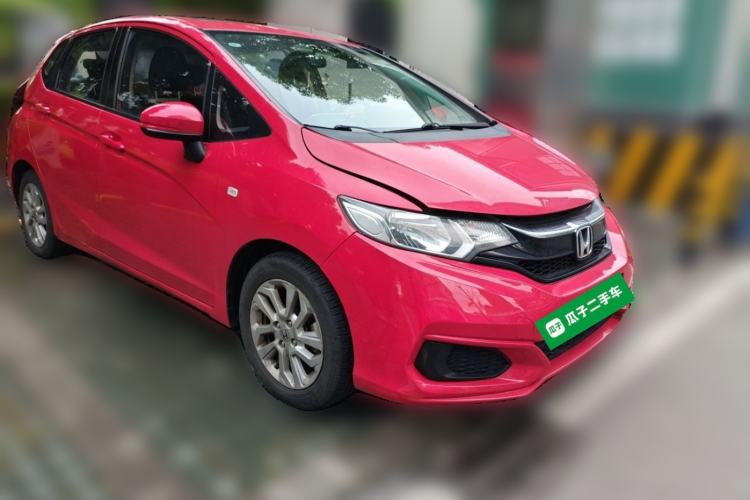 Used Honda Fit 2018 1.5L CVT Comfort Sunroof Version Front Right 45 Deg