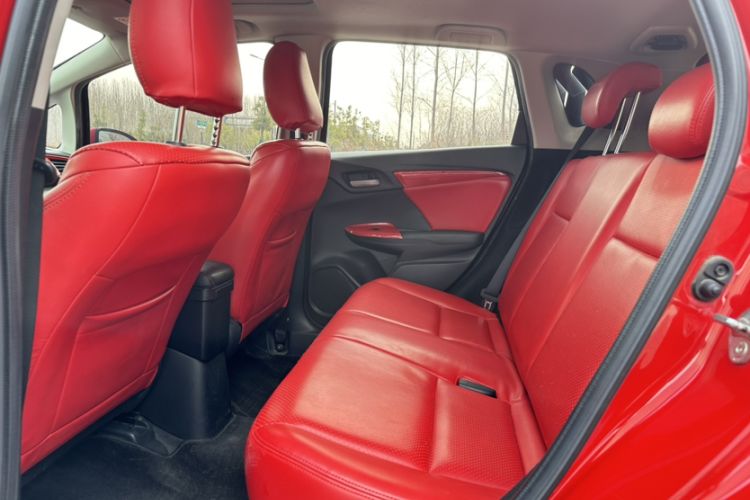 Used Honda Fit 2018 1.5L CVT Comfort Sunroof Version Interior 4