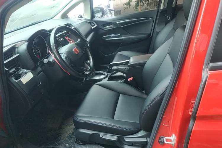 Used Honda Fit 2018 1.5L CVT Trendy Run+ Edition Left Front Seat