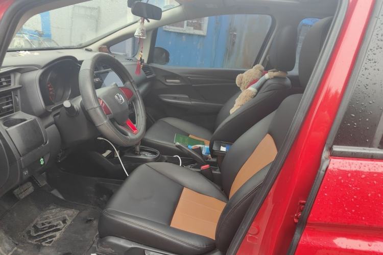 Used Honda Fit 2018 1.5L CVT Comfort Sunroof Version Left Front Seat
