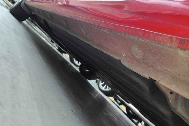 Used Honda Fit 2018 1.5L CVT Comfort Sunroof Version Left Side Sill
