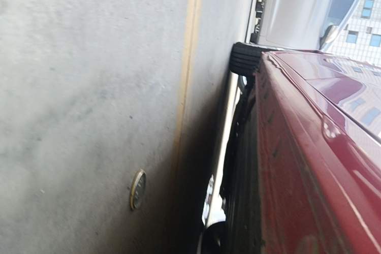 Used Honda Fit 2018 1.5L CVT Comfort Sunroof Version Left Side Sill