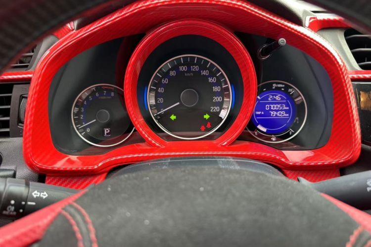 Used Honda Fit 2018 1.5L CVT Comfort Sunroof Version Odometer Close Up