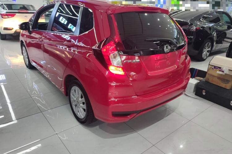 Used Honda Fit 2018 1.5L CVT Comfort Sunroof Version Rear Left 45 Deg