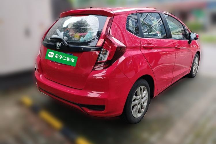 Used Honda Fit 2018 1.5L CVT Comfort Sunroof Version Rear Right 45 Deg