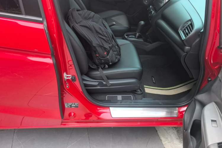 Used Honda Fit 2018 1.5L CVT Comfort Sunroof Version Right Front Seat