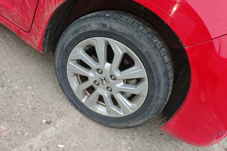 Used Honda Fit 2018 1.5L CVT Comfort Sunroof Version Right Front Wheel Hub