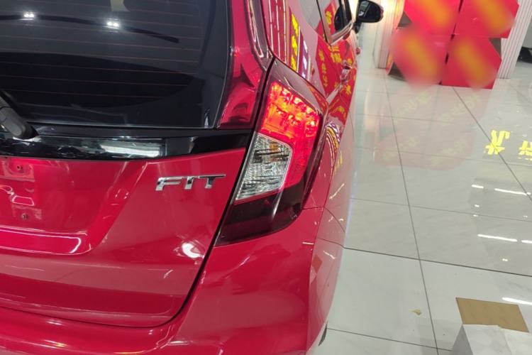 Used Honda Fit 2018 1.5L CVT Comfort Sunroof Version Right Rear Taillight