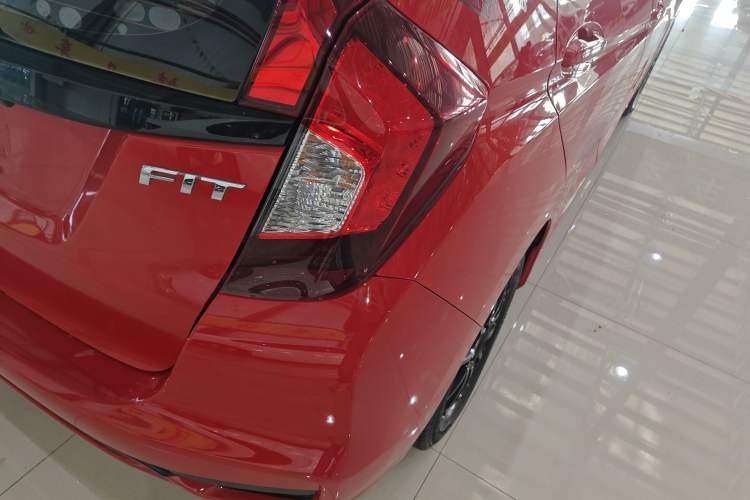 Used Honda Fit 2018 1.5L CVT Comfort Sunroof Version Right Rear Taillight