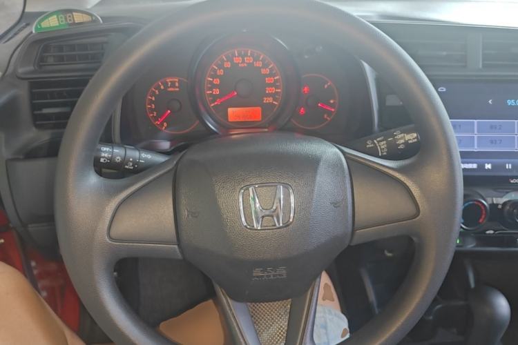 Used Honda Fit 2018 1.5L CVT Comfort Sunroof Version Steering Wheel