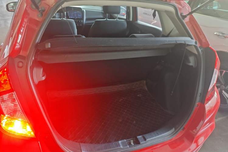 Used Honda Fit 2018 1.5L CVT Comfort Sunroof Version Trunk