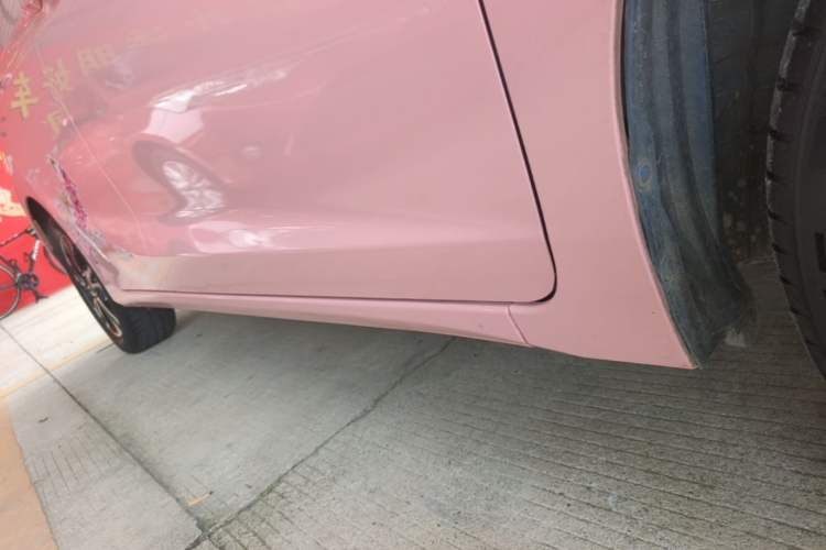 Used Honda Fit 2018 1.5L CVT Comfort Version Right Side Sill