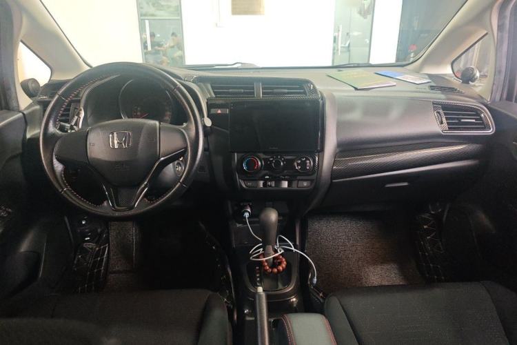 Used Honda Fit 2018 1.5L CVT Comfort Sunroof Version Center Console