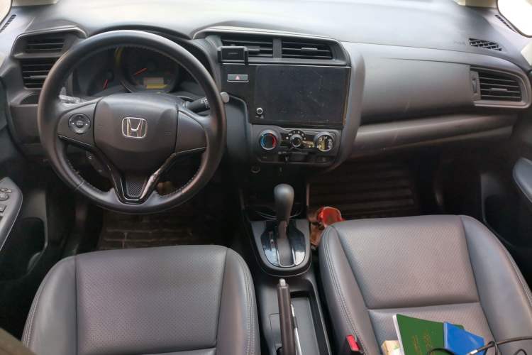 Used Honda Fit 2018 1.5L CVT Comfort Sunroof Version Center Console