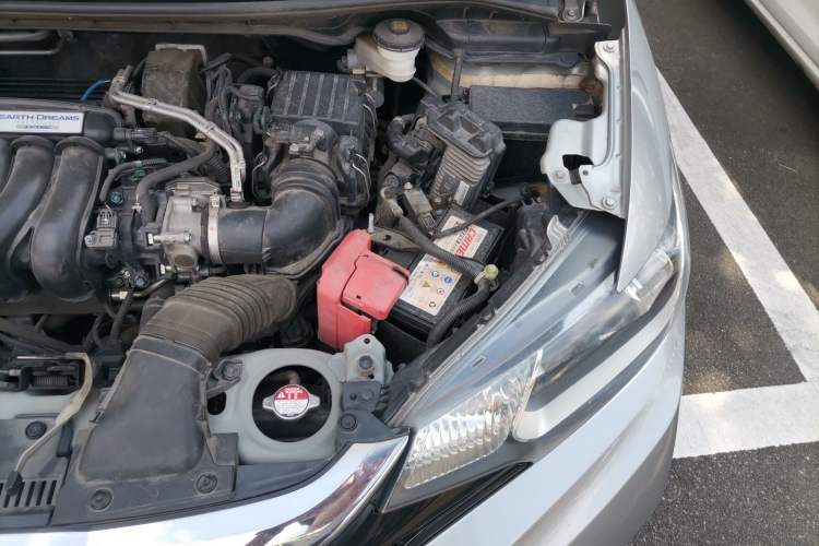 Used Honda Fit 2018 1.5L CVT Comfort Sunroof Version Engine Bay Left