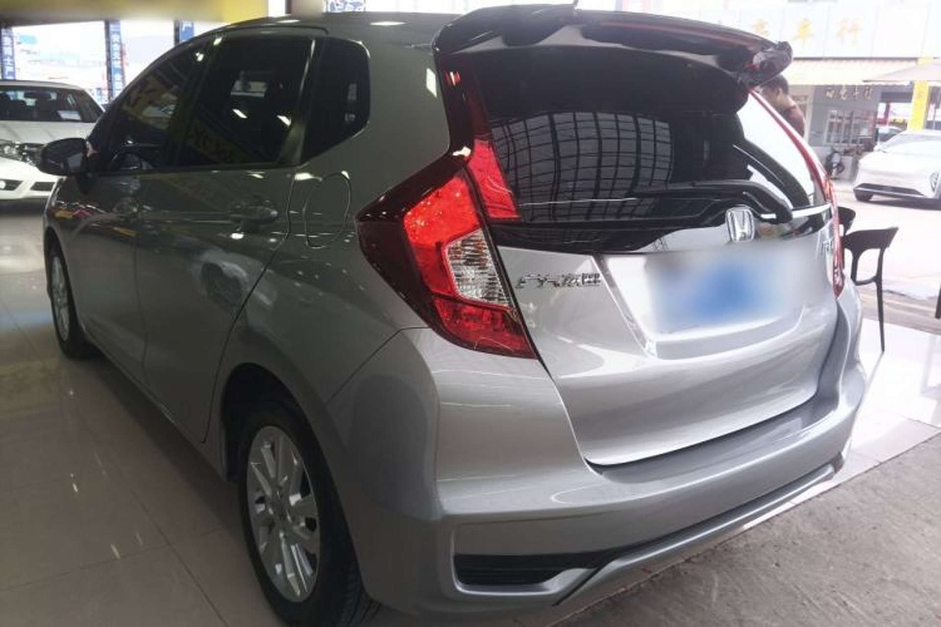 Used Honda Fit 2018 1.5L CVT Comfort Sunroof Version Exterior 2