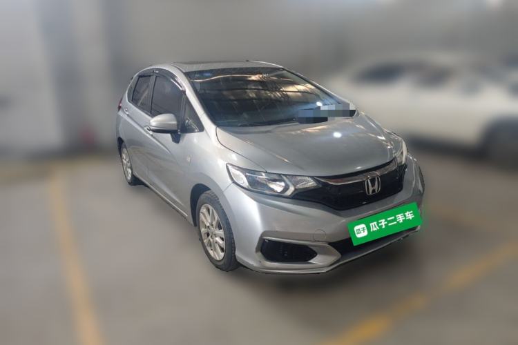 Used Honda Fit 2018 1.5L CVT Comfort Sunroof Version Front Right 45 Deg