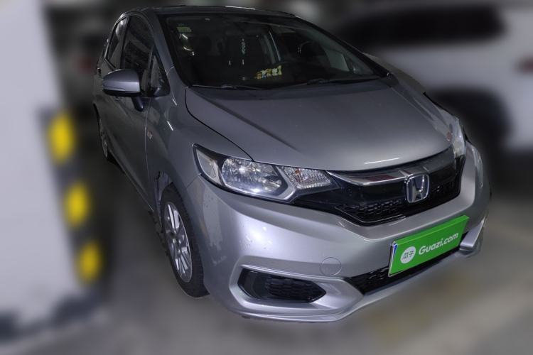 Used Honda Fit 2018 1.5L CVT Comfort Sunroof Version Front Right 45 Deg