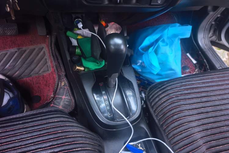Used Honda Fit 2018 1.5L CVT Comfort Sunroof Version Gear Lever