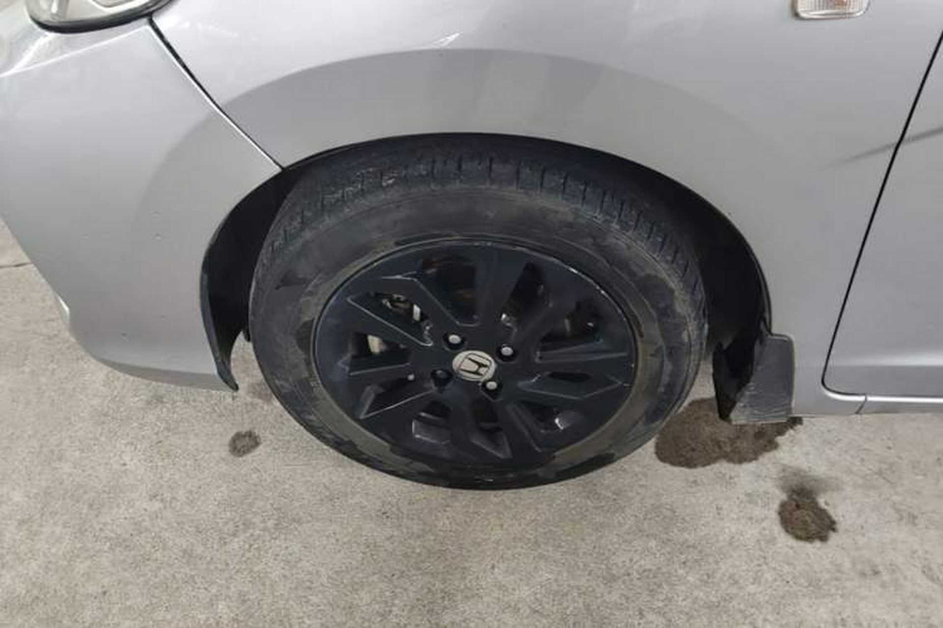 Used Honda Fit 2018 1.5L CVT Comfort Sunroof Version Left Front Wheel Hub