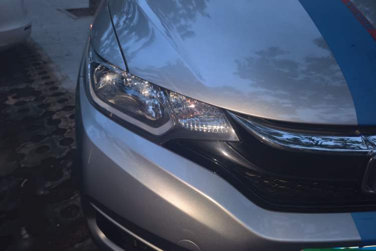 Used Honda Fit 2018 1.5L CVT Comfort Sunroof Version Right Front Headlight