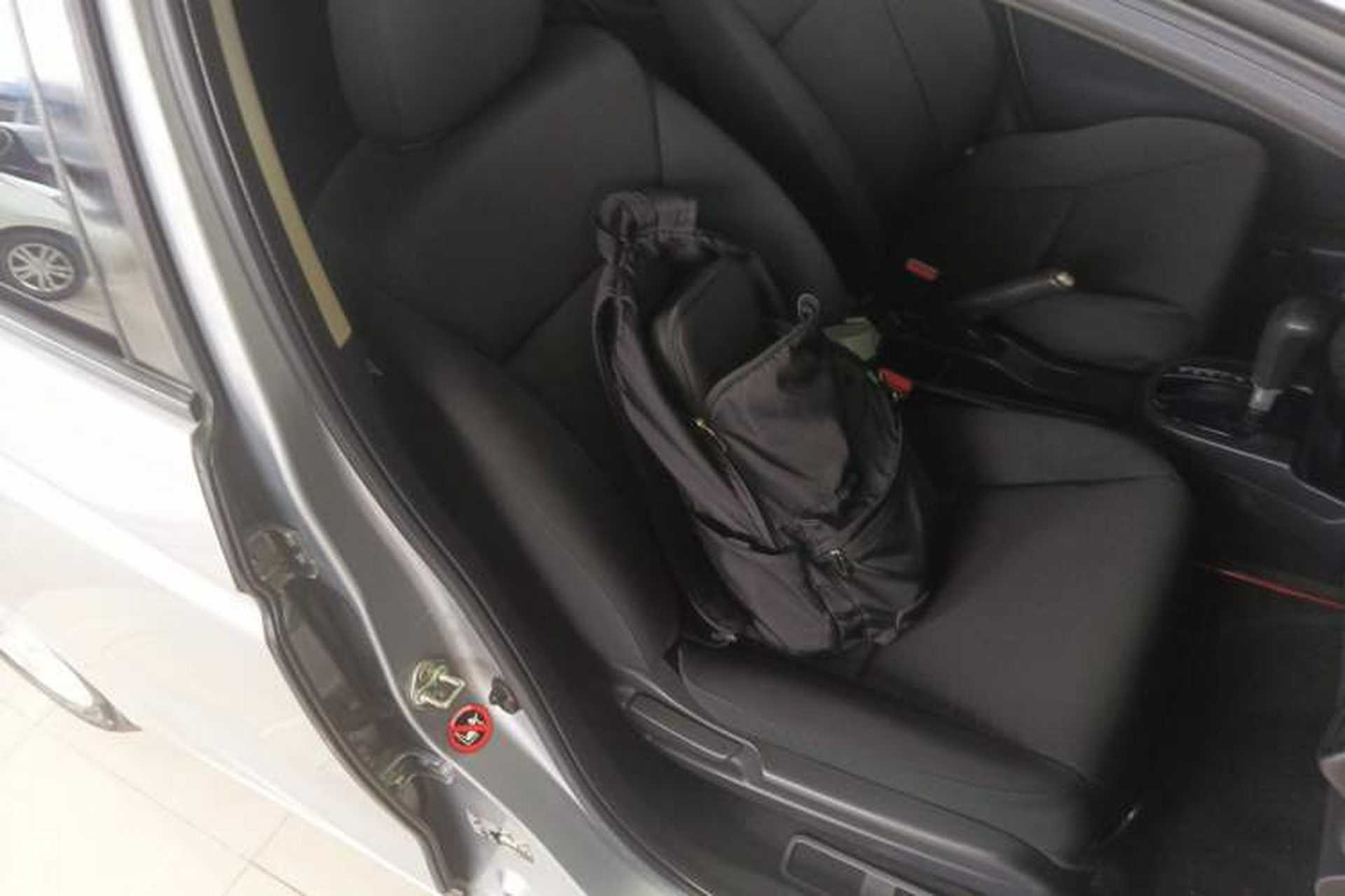 Used Honda Fit 2018 1.5L CVT Comfort Sunroof Version Right Front Seat