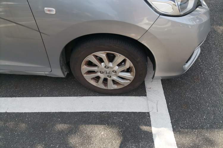 Used Honda Fit 2018 1.5L CVT Comfort Sunroof Version Right Front Wheel Hub