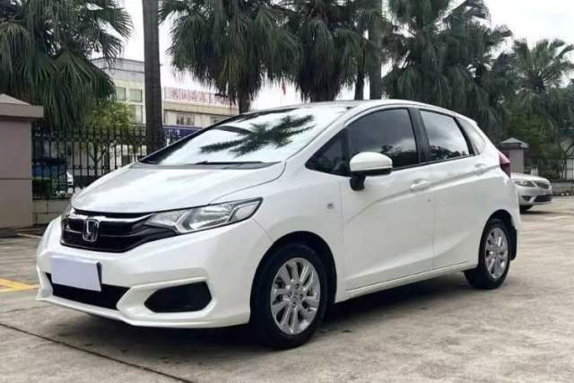 Used Honda Fit 2018 1.5L CVT Comfort Sunroof Version
