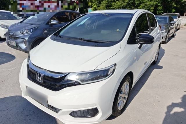 Used Honda Fit 2018 1.5L CVT Comfort Sunroof Version