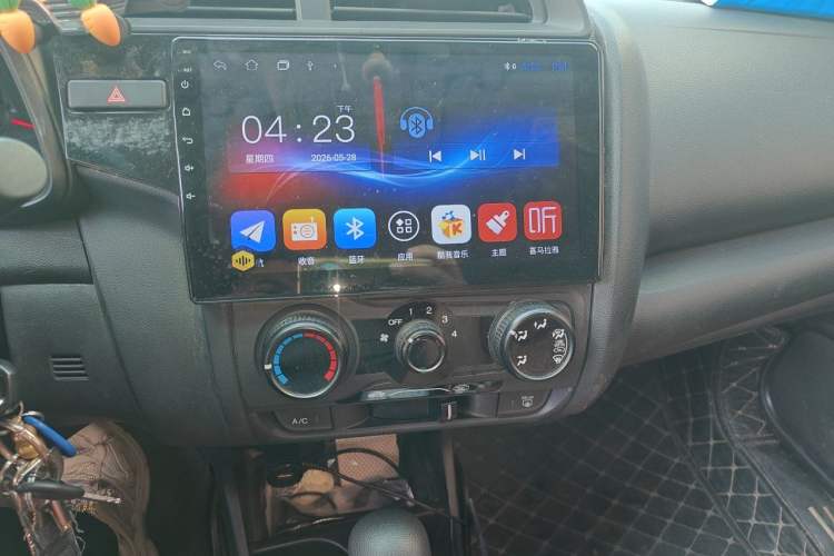 Used Honda Fit 2018 1.5L CVT Comfort Sunroof Version Audio And AC Panel