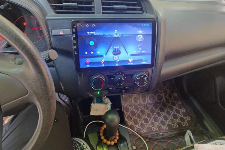 Used Honda Fit 2018 1.5L CVT Comfort Sunroof Version Audio And AC Panel