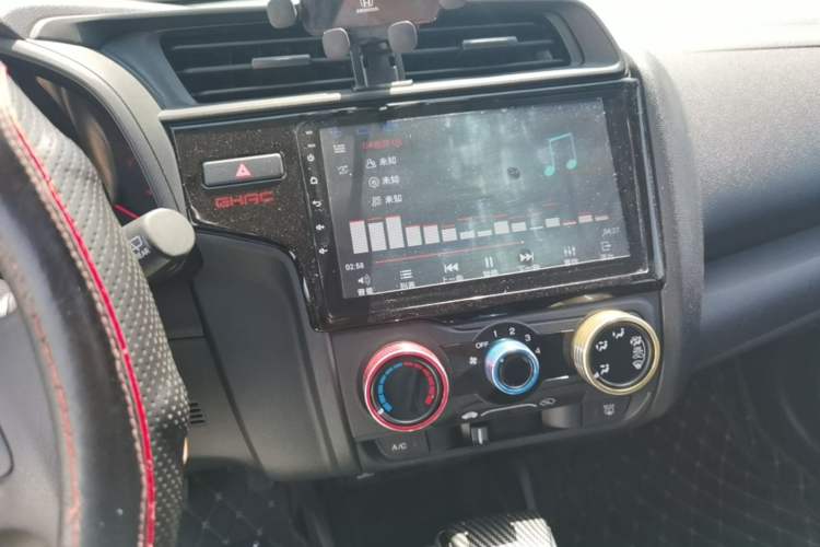Used Honda Fit 2018 1.5L CVT Comfort Sunroof Version Audio And AC Panel