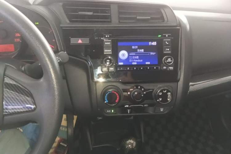 Used Honda Fit 2018 1.5L CVT Comfort Sunroof Version Audio And AC Panel