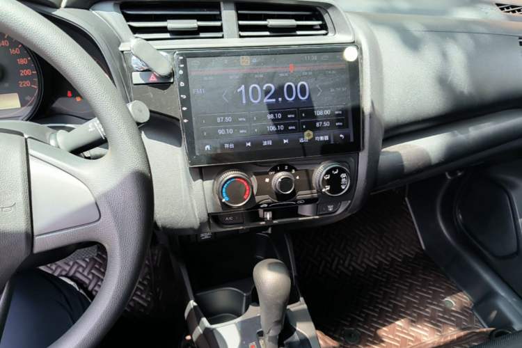 Used Honda Fit 2018 1.5L CVT Comfort Version Audio And AC Panel
