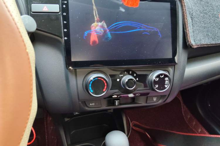 Used Honda Fit 2018 1.5L CVT Comfort Sunroof Version Audio And AC Panel